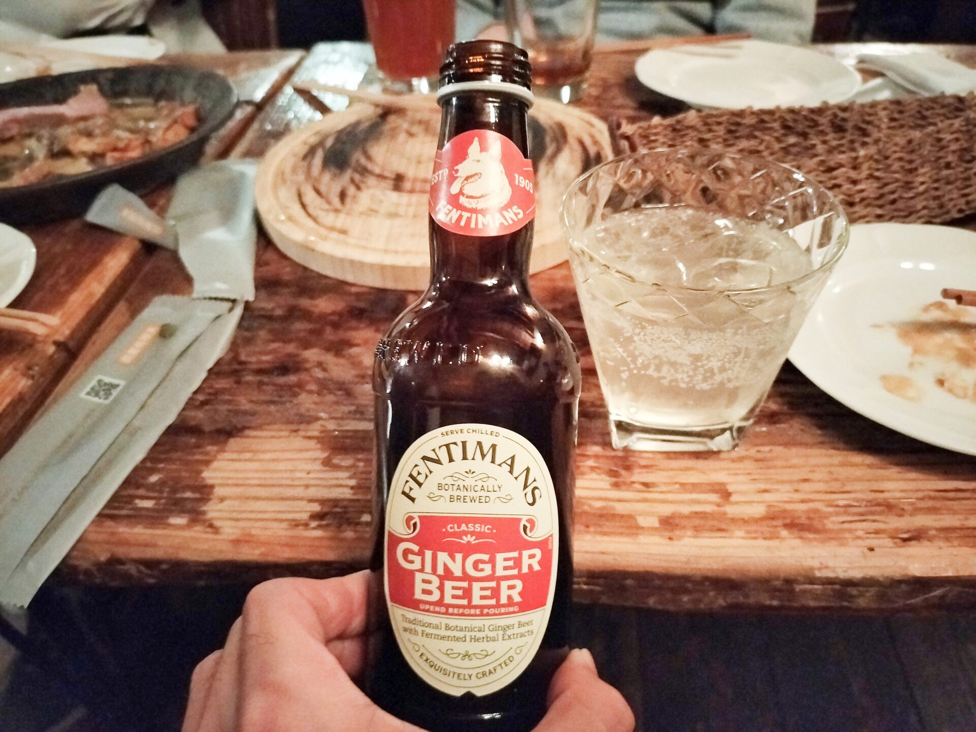 【ジンジャービア】一口飲んだらハマる味！なぜ売っている場所を見かけない?｜こくだんブログ