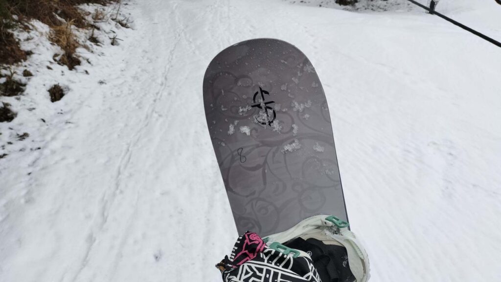 リフトに乗りながらクロージャワームを映した写真