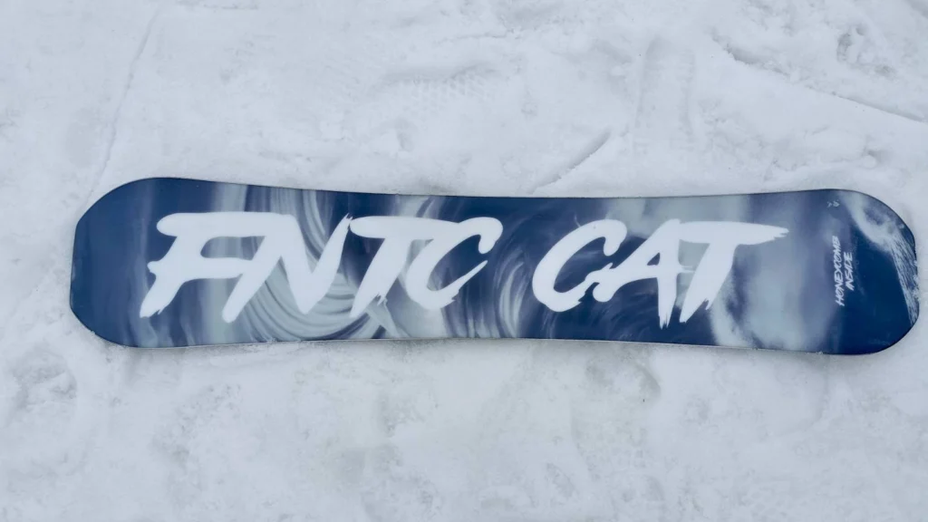FNCT CAT スノーボード 148cm FNCT CAT スノーボード 148cm FNTC エフ