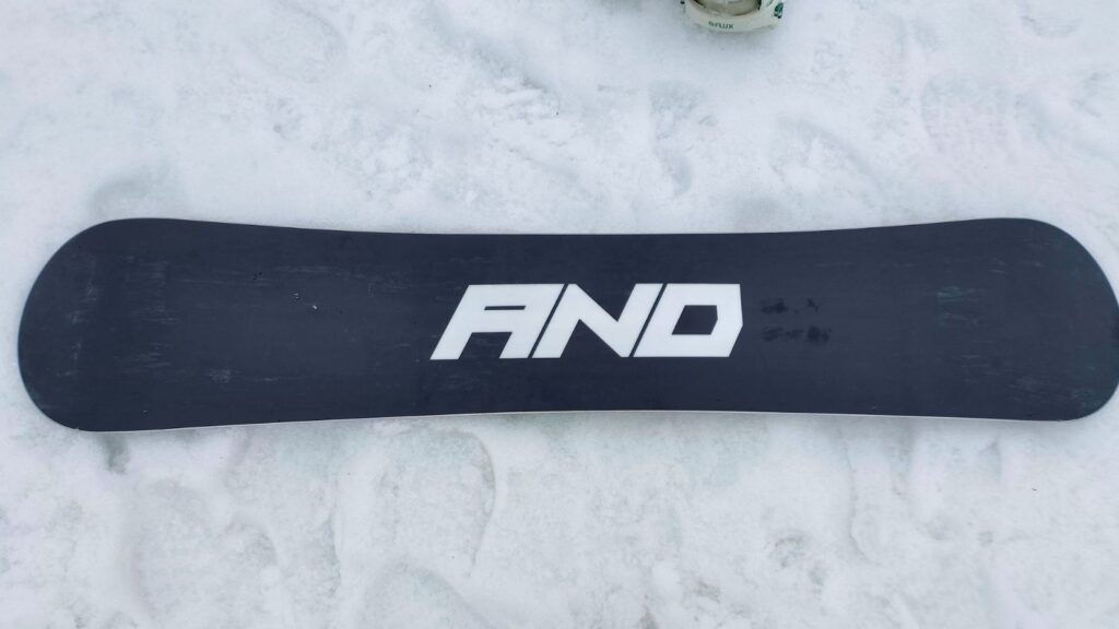 FNTC　ANDのソール側から撮影したボード全体の写真