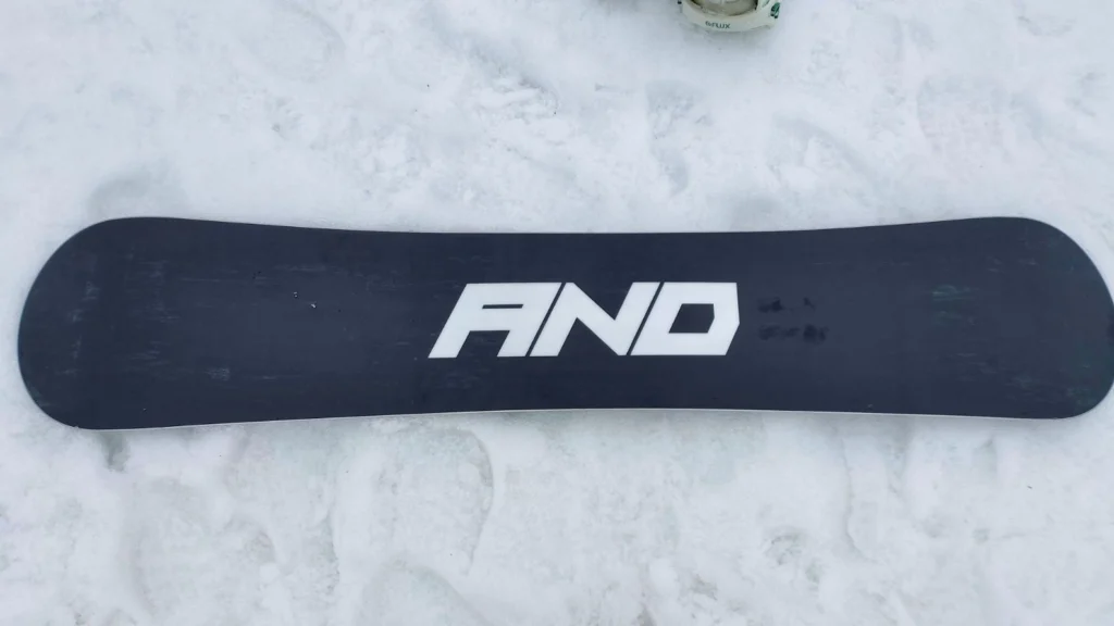 【送料込】FNTC DCC スノーボード　瀧澤憲一タッキー使用モデル 11～12月発送】FNTC DCC 21-22 SNOWBOARD 瀧澤憲一タッキー使用モデル