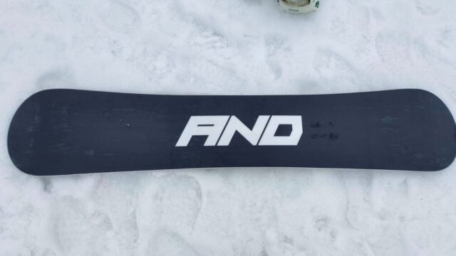 FNTC　ANDのソール側から撮影したボード全体の写真