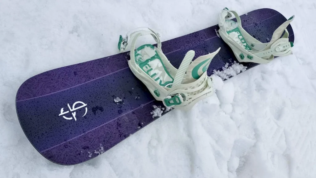 CROOJA】25-26MANTIS試乗評価レビュー！台形キャンバーの操作性