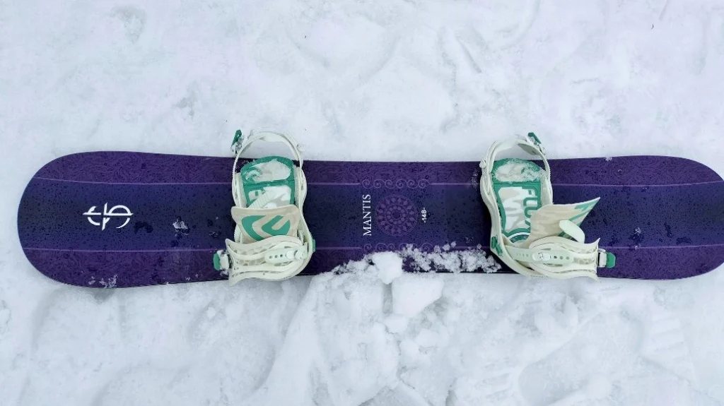 CROOJA】25-26MANTIS試乗評価レビュー！台形キャンバーの操作性に迫る