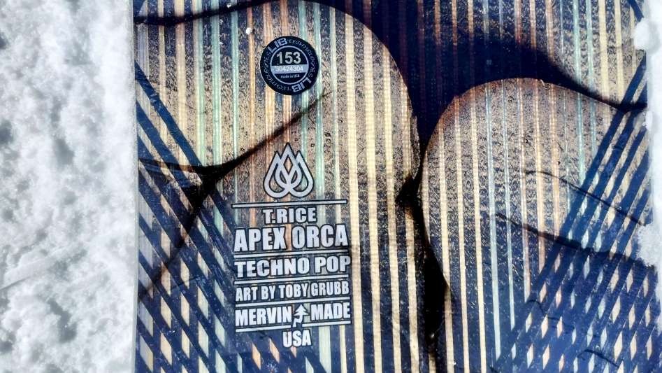 リブテックapexオルカのボードに貼られたサイズと説明文