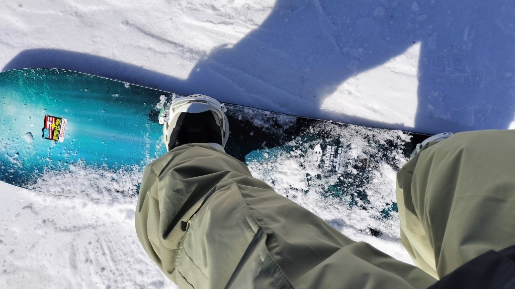 リブテックオルカを履いて足をを映した写真