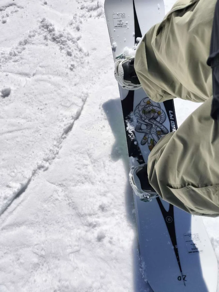 25-26】RIDE ZERO試乗評価レビュー！ボードが非対称だと滑りはどう