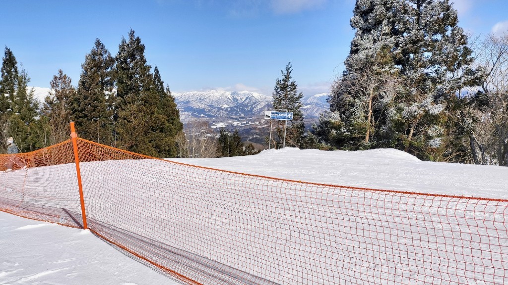 ホワイトピアたかすの試乗会の晴天の景色