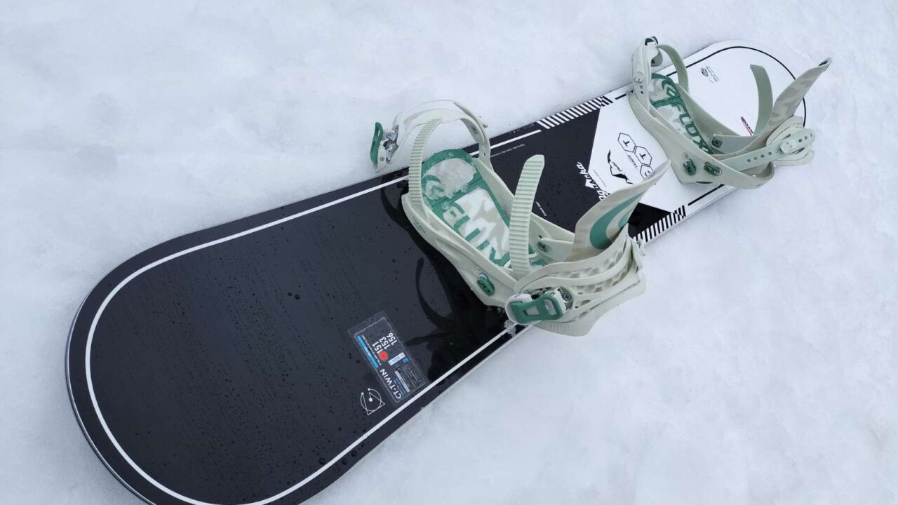 CT-twinをノーズから映したボード全体の写真