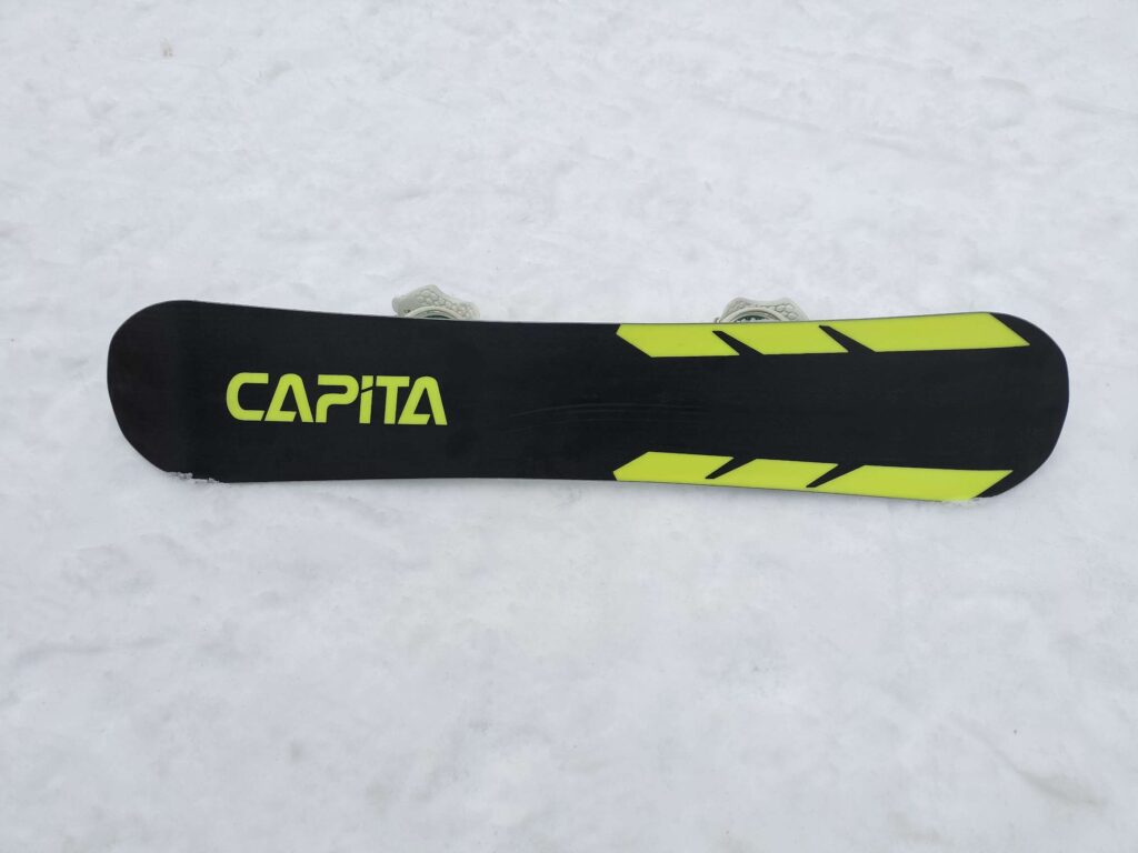 CAPiTA MEGA MERCURY（メガマーキュリー）のソールのグラフィックを映した写真