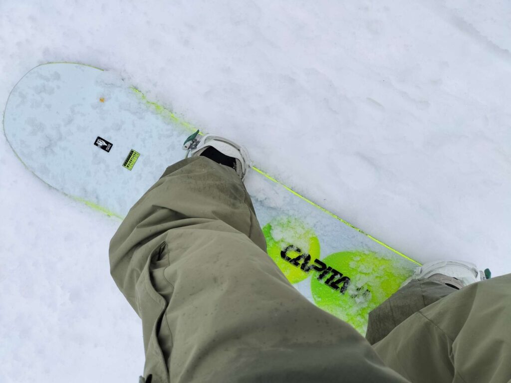 CAPiTA MERCURY(マーキュリー)を試乗している写真