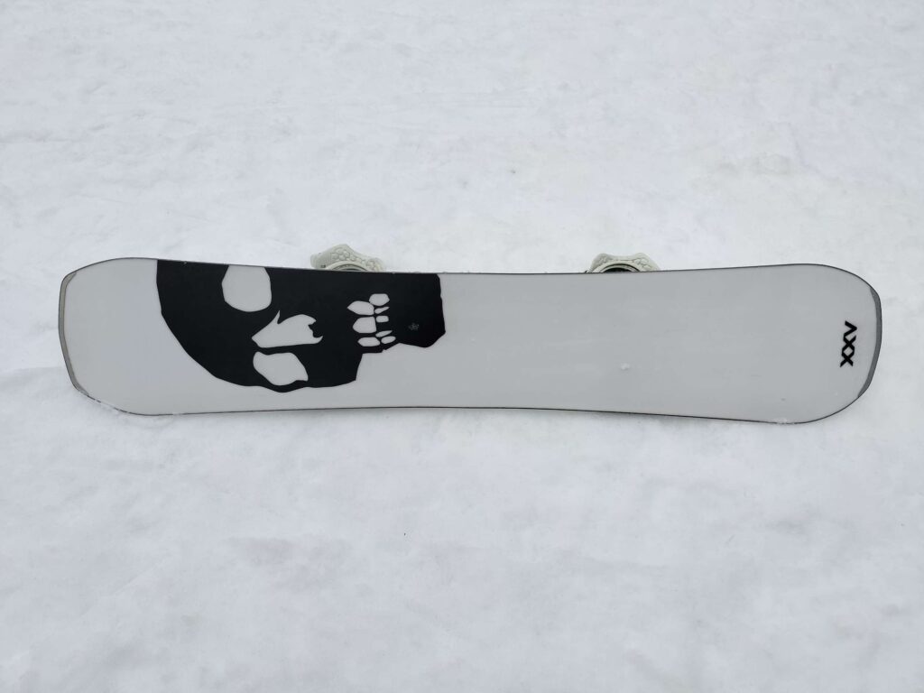 THE BLACK SNOWBOARD OF DEATH（ザブラックスノーボードオブデス）のソール全体の写真