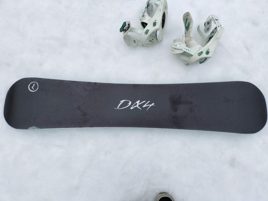 November DX4のソール全体の写真