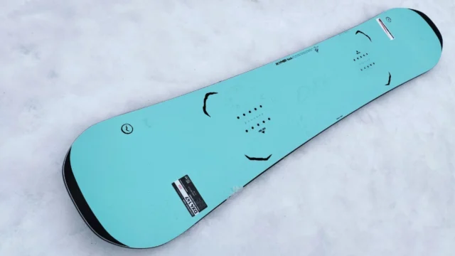 November DX4 試乗レビュー】カービング派がグラトリボードに乗って