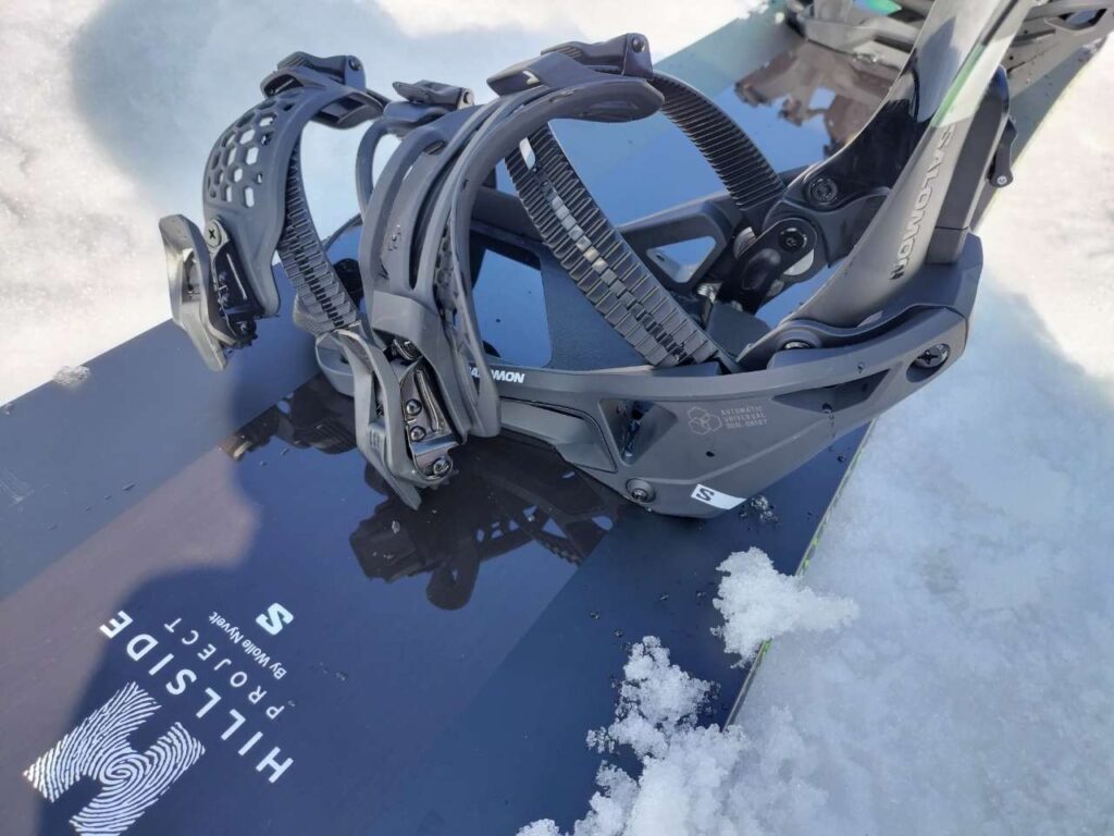 SALOMONのパウダーボードWOLLE NYVELT FISHに試乗したSALOMONスーパーマチックのバインディング写真