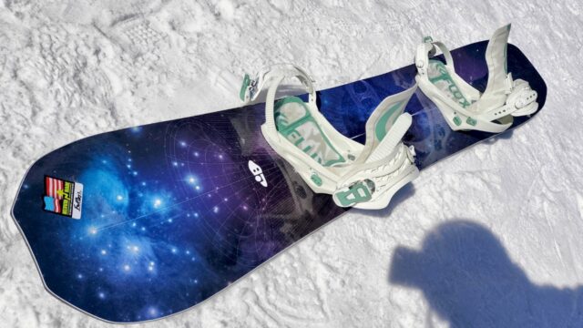 LIB TECH　GOLDEN ORCA（リブテックボールデンオルカ）のボード全体の写真