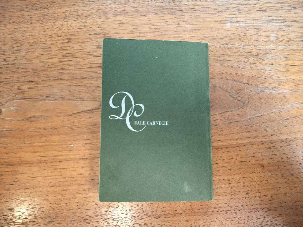 D・カーネギー マンガで読み解く人を動かす 表紙 こくだん所有