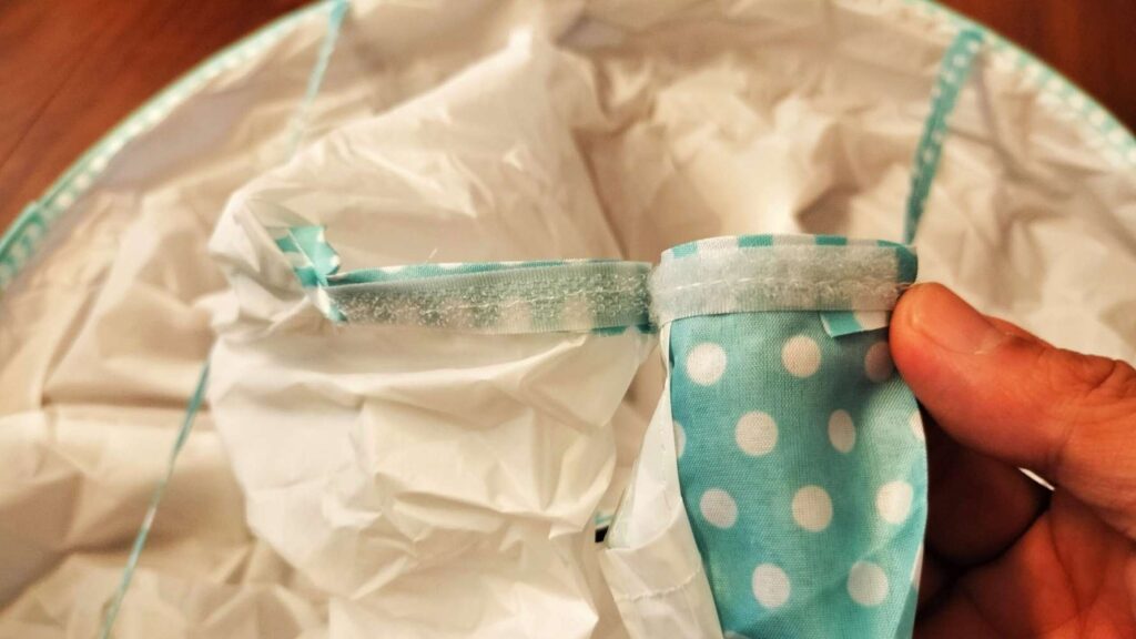 100均ケープのマジックテープの写真