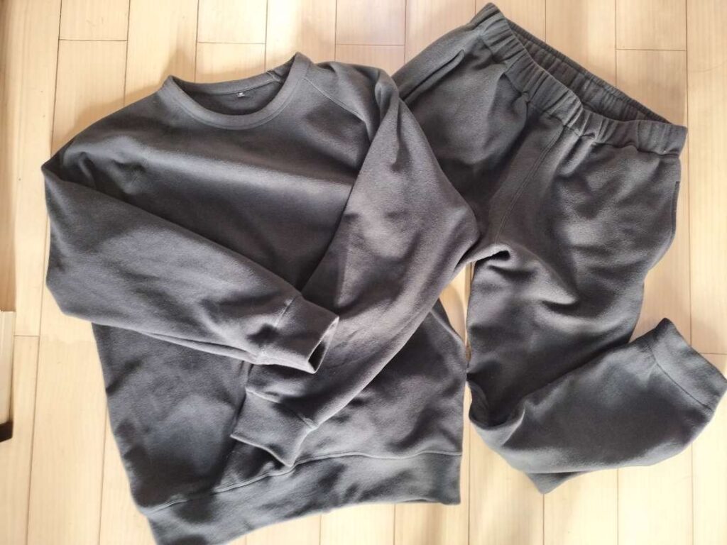 ワークマン「リカバリーウエアフリース」の上下セットの画像