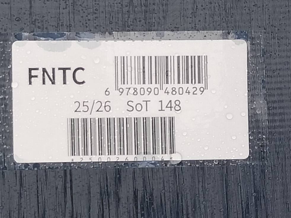 FNTC SoTのサイズ表記の写真