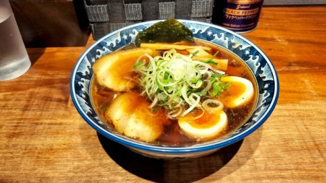 高山ラーメン麵屋しらかわ別邸のらーめん