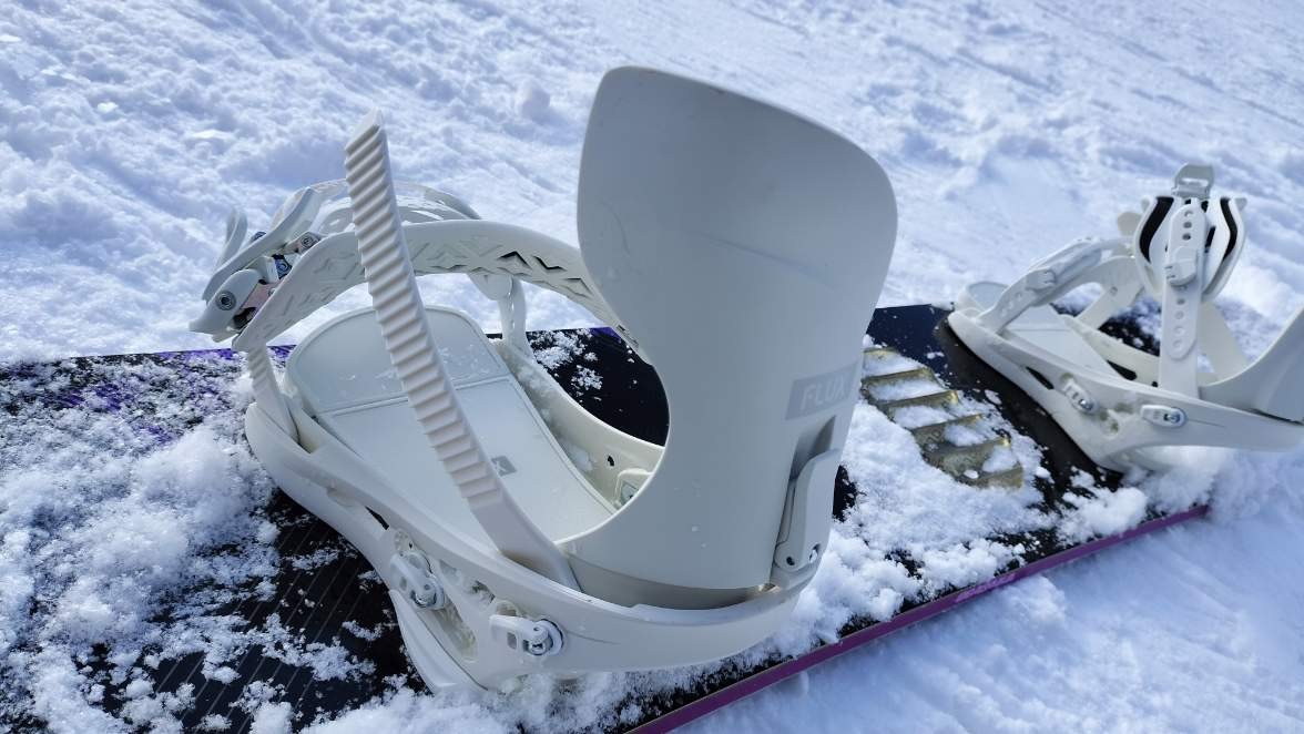 FLUXのバインディングCXの写真