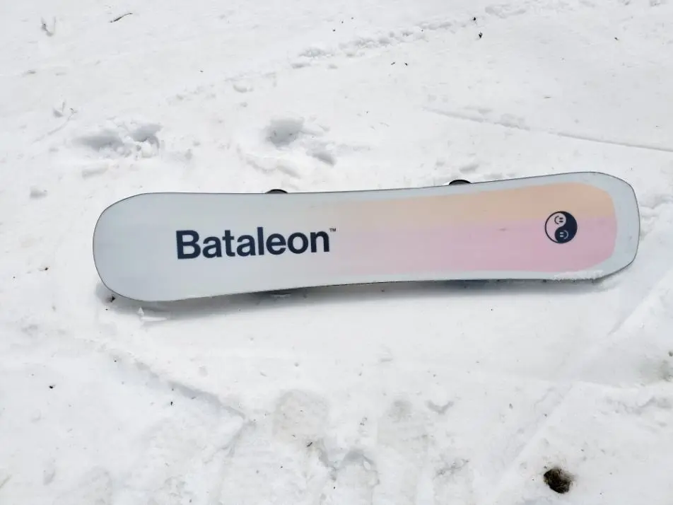 スノボに違いはある?】男性がレディースモデルの板「Bataleon Push Up