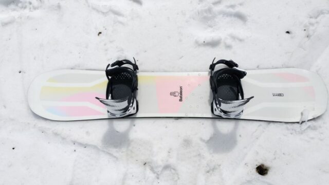 メルカリで購入した中古ボードBataleon「Push Up」の写真