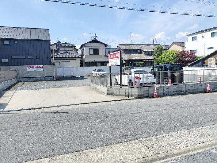 上野天満宮駐車場