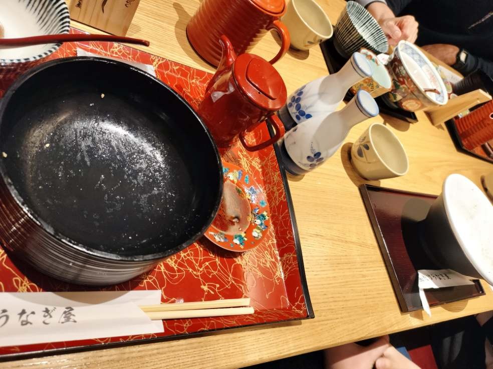昼だけうなぎ屋で完食した写真